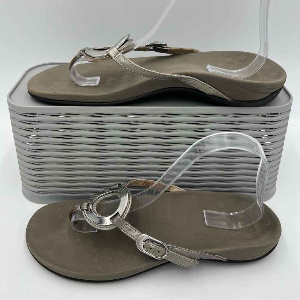 Vionic Rest Karina Metal Loop Sandals Size 10